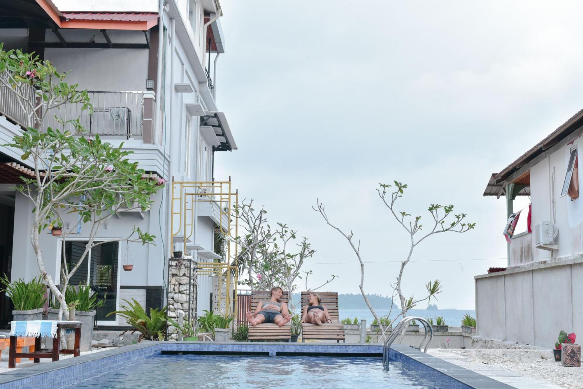 Oseda Nias Surf House Hotel Hilibotodane Exterior foto